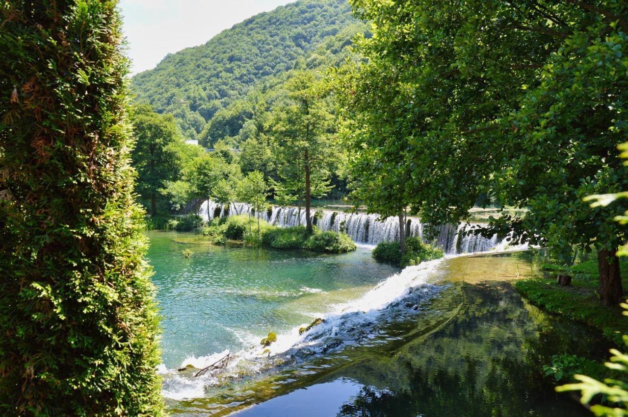 Motel Konoba Slapovi Jajce Exteriér fotografie