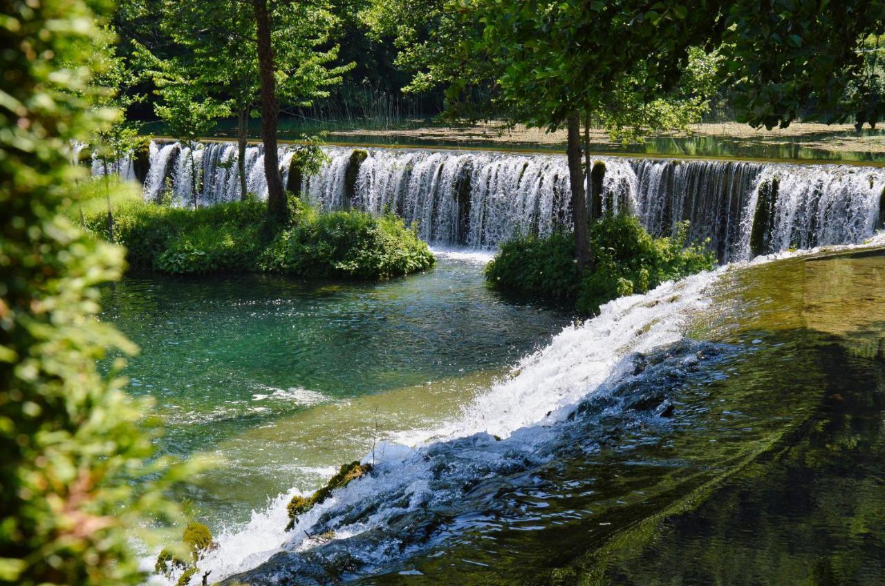 Motel Konoba Slapovi Jajce Exteriér fotografie