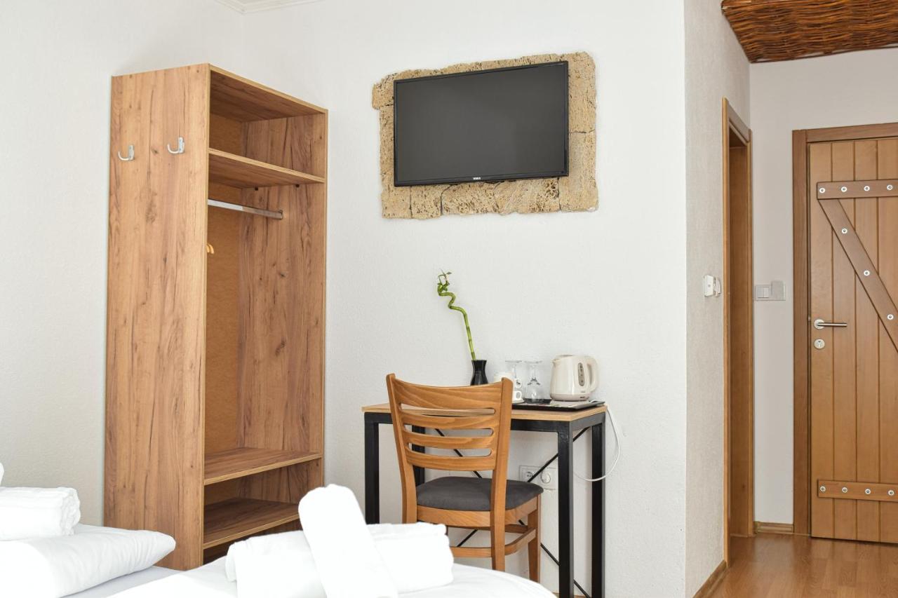Motel Konoba Slapovi Jajce Exteriér fotografie