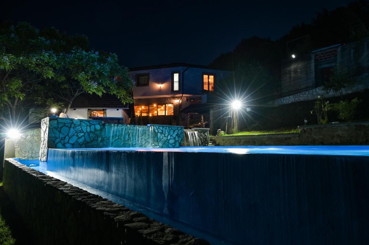 Motel Konoba Slapovi Jajce Exteriér fotografie