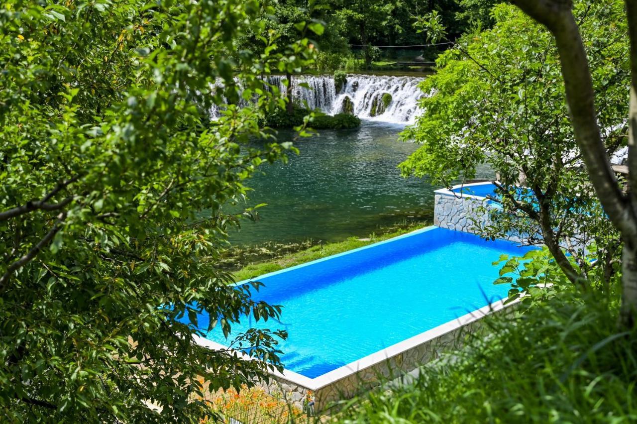Motel Konoba Slapovi Jajce Exteriér fotografie
