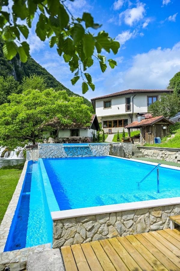 Motel Konoba Slapovi Jajce Exteriér fotografie