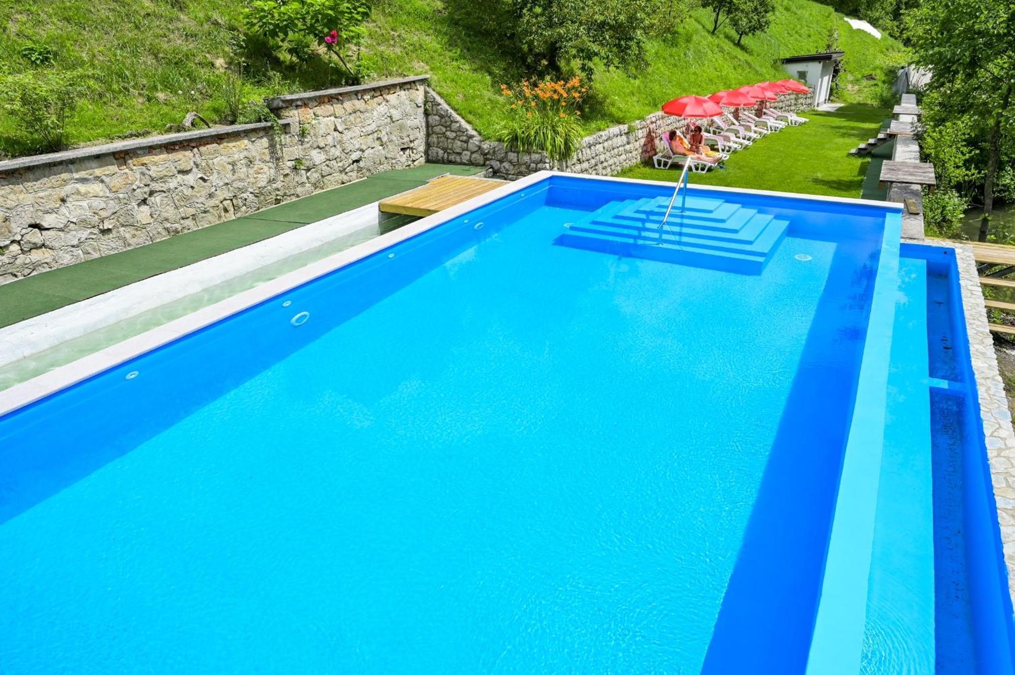 Motel Konoba Slapovi Jajce Exteriér fotografie